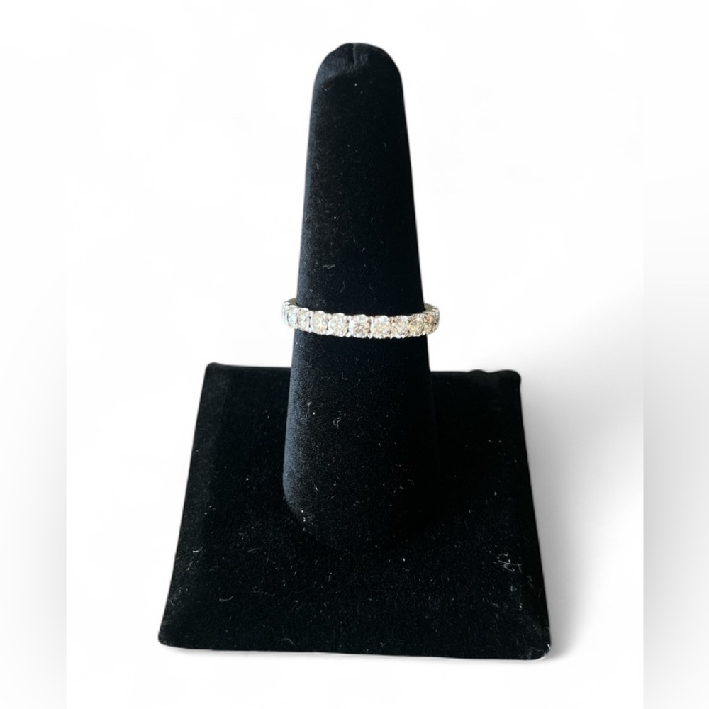 Diamond Wedding Band Brilliant Cut 12 Diamonds 14K White Gold Size 8.5